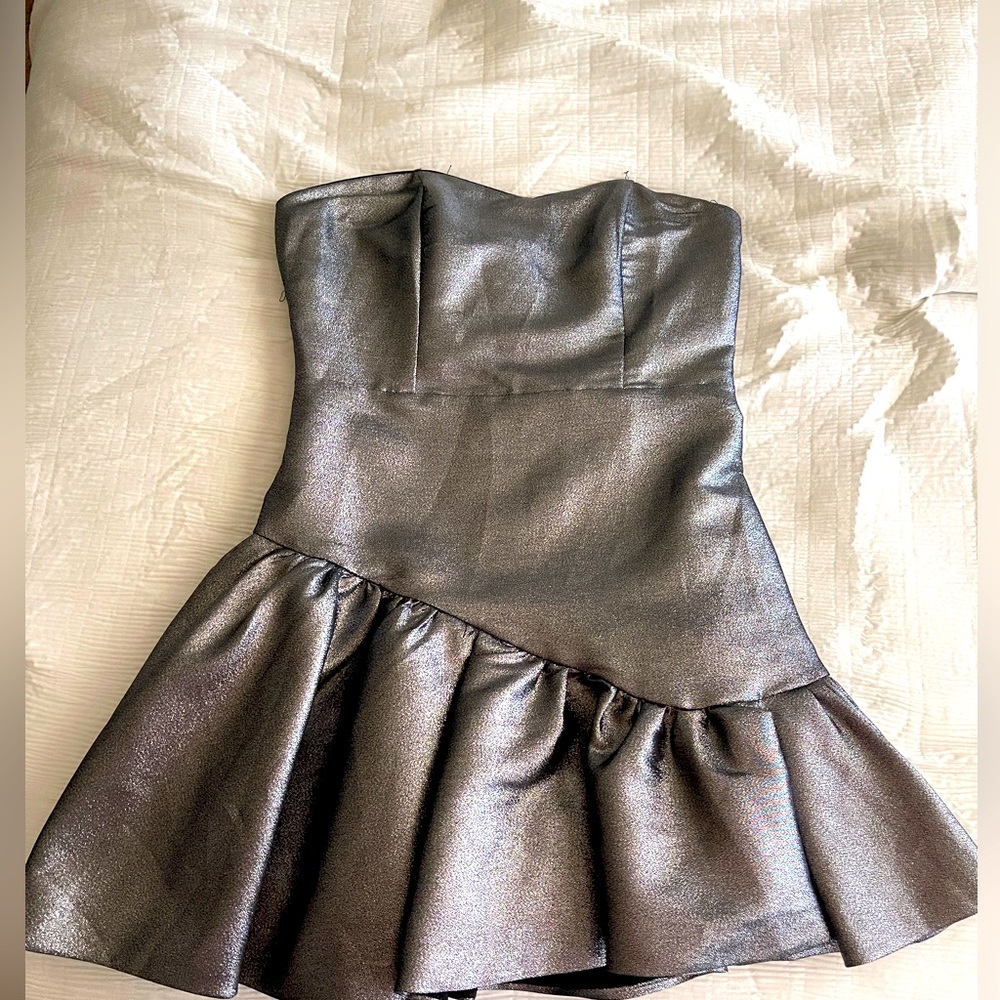 DO+BE Metallic Gray Cocktail Dress size Small